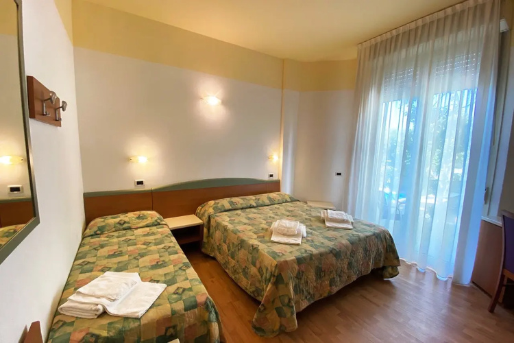 Hotel Diplomatic