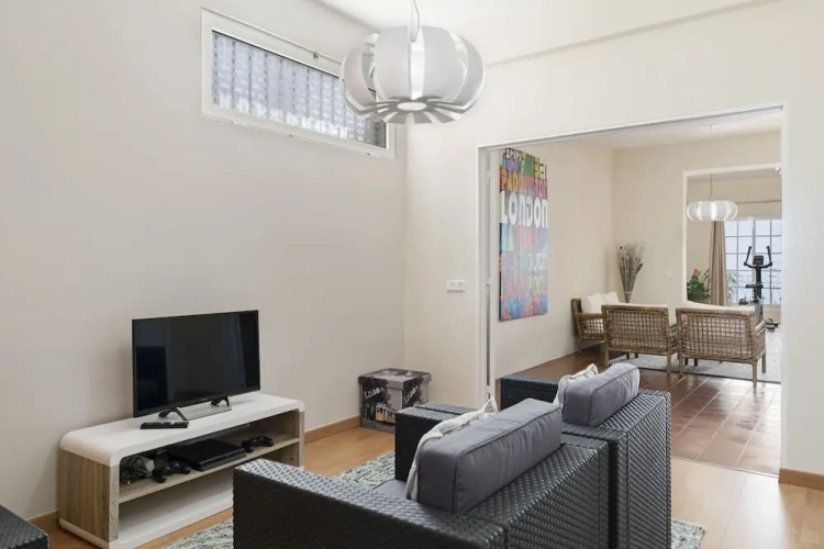 3 Bedrooms Villa