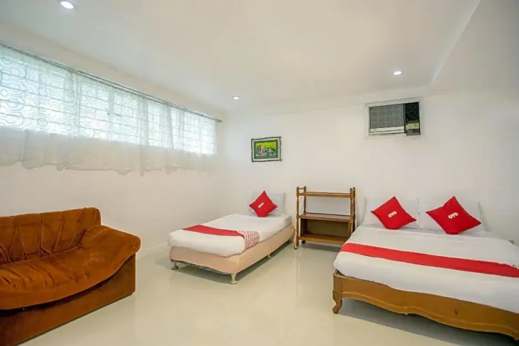 OYO 588 Sunrock Resort