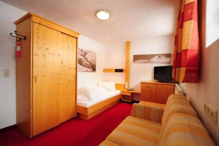 Standard Single room