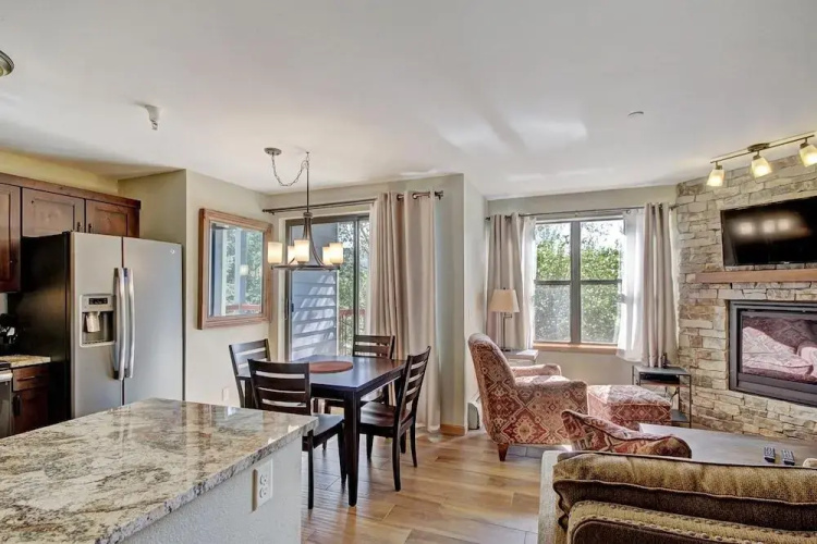 River Mtn Lodge E116C - Studio Condo by RedAwning