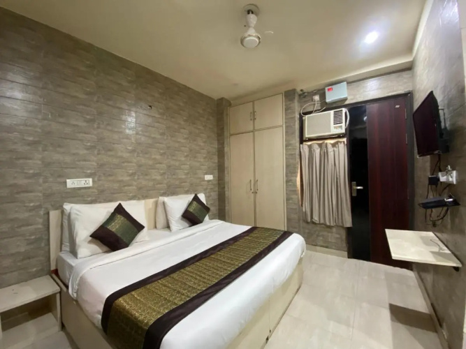 Hotel Red Chilly