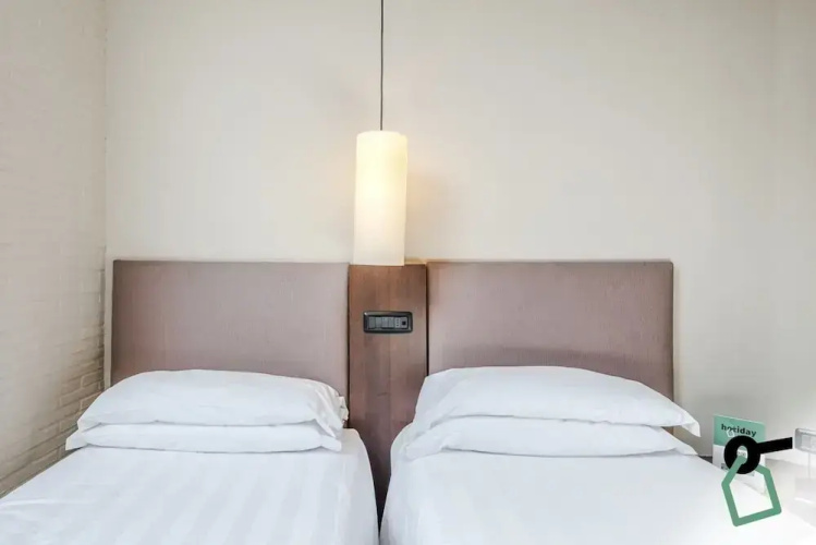 HOTIDAY Room Collection - Roma Cornelia
