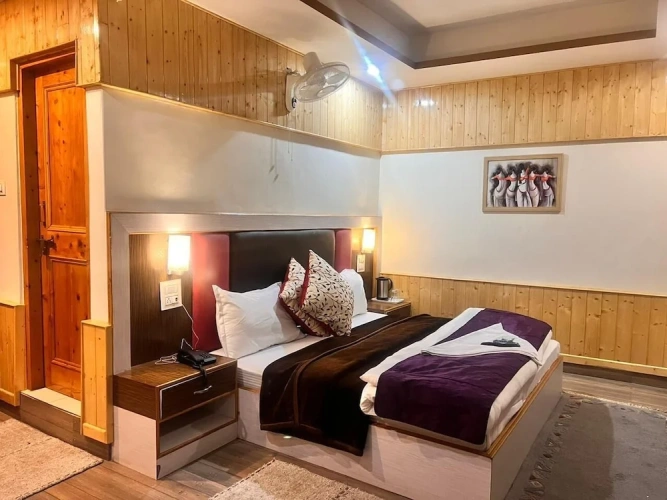 Standard Triple room