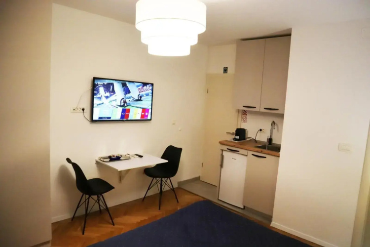 Room Nada