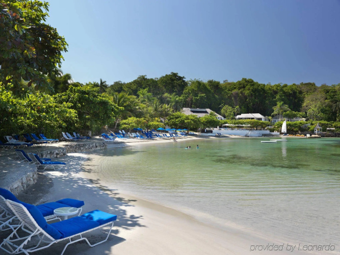 Round Hill Hotel And Villas photo 27
