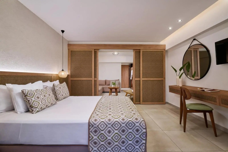 Blue Sea Island Hotel