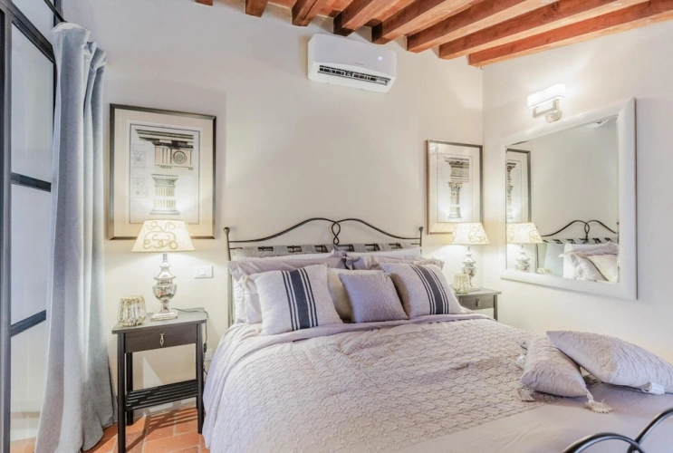 3 Bedrooms Apartment