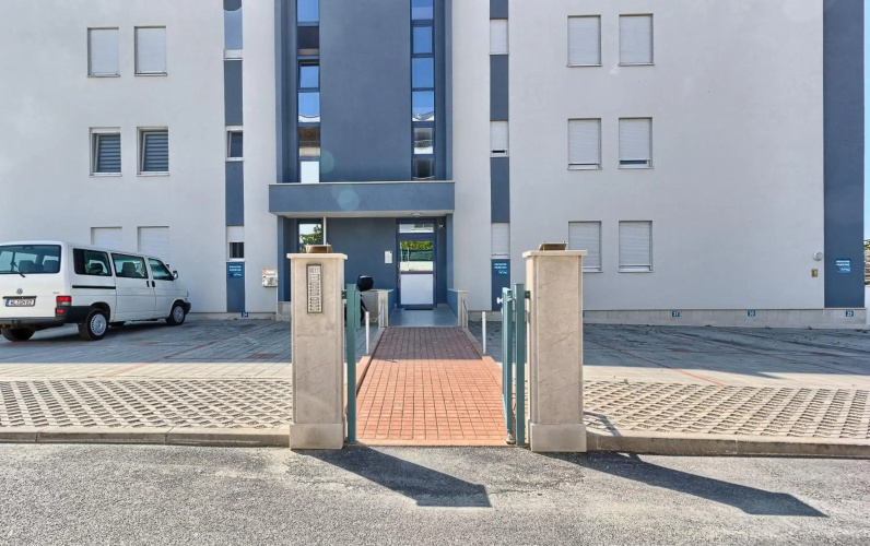 Seaside Apartments
