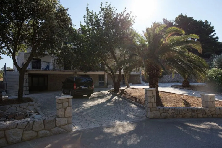 Rooms Villa Bašica