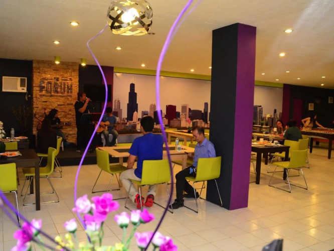 La Pamela Suites