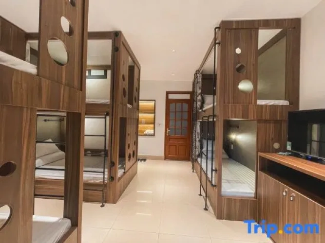 Standard Family room with view