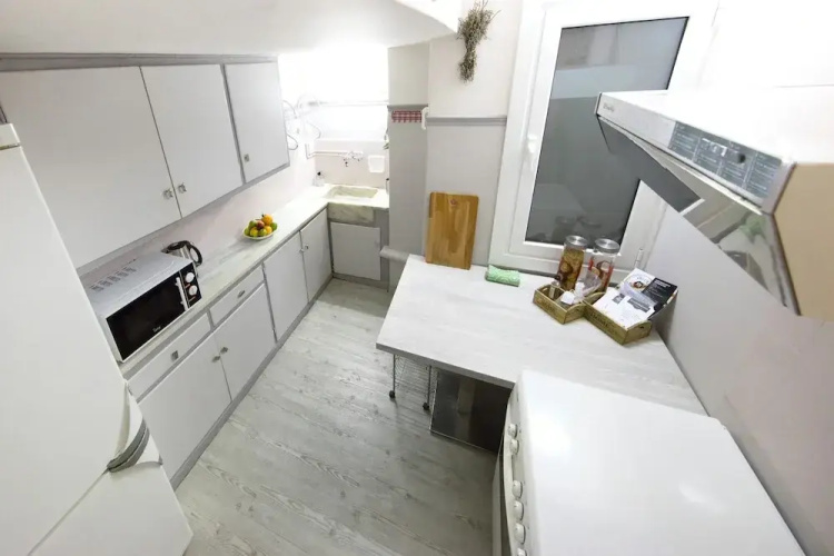 Your home under  Acropolis Central& safe