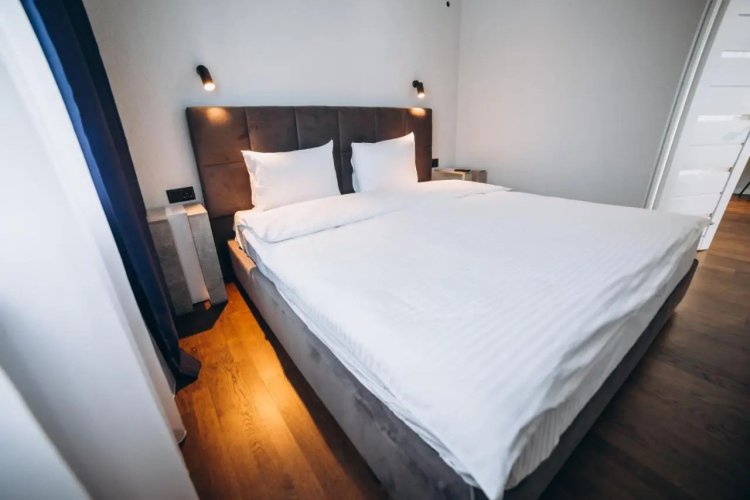 Hotel Avalon