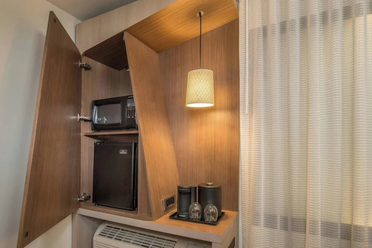 Courtyard By Marriott Fresno Downtown