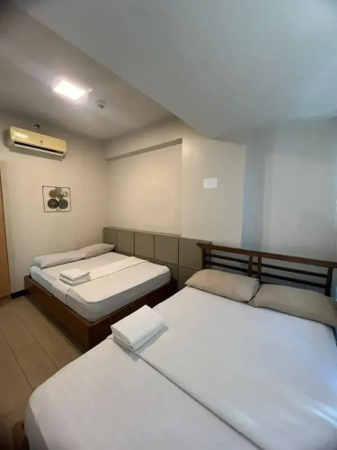 Condo Resort 1 Br by Rosenda B.
