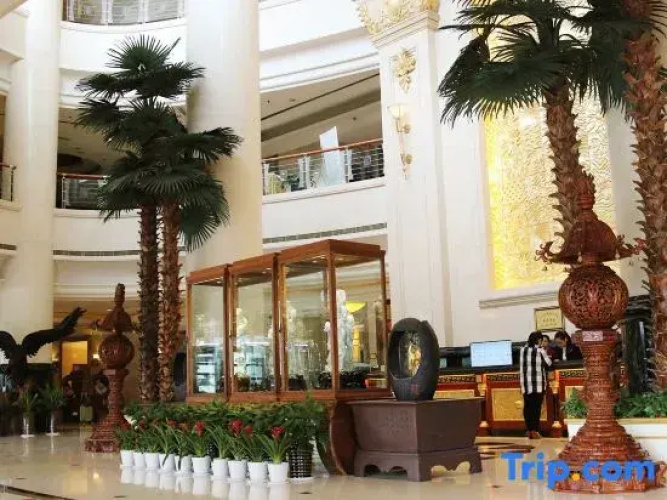 Zhengzhou Cheered Hotel