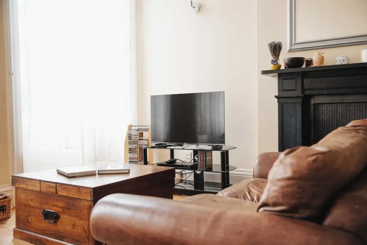Traditional Central 2-Bed Apartment