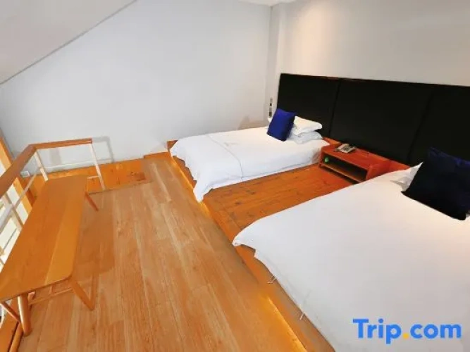 Deluxe Duplex Suite