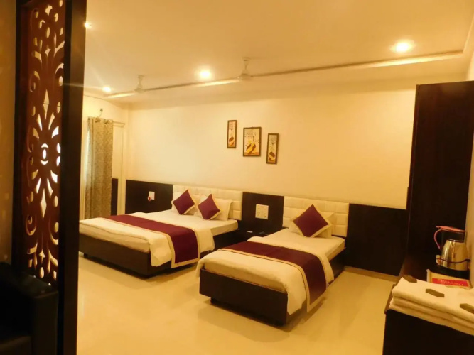Hotel Neem Tree