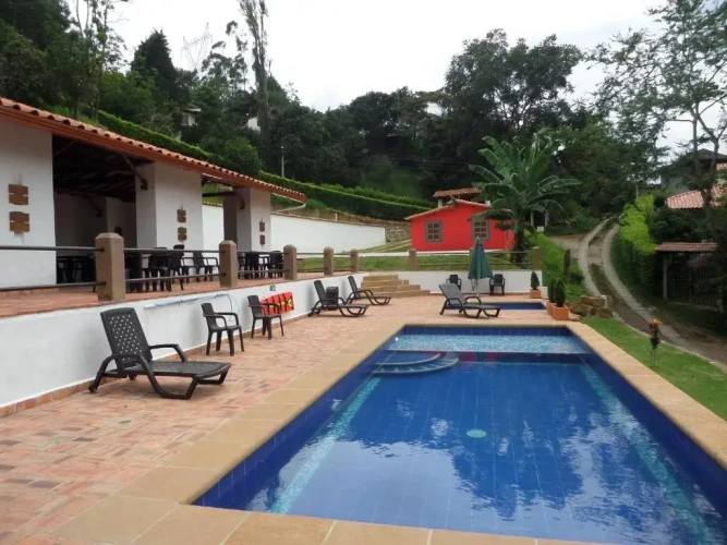 2 Bedrooms Cottage