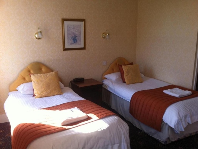 Standard Twin room