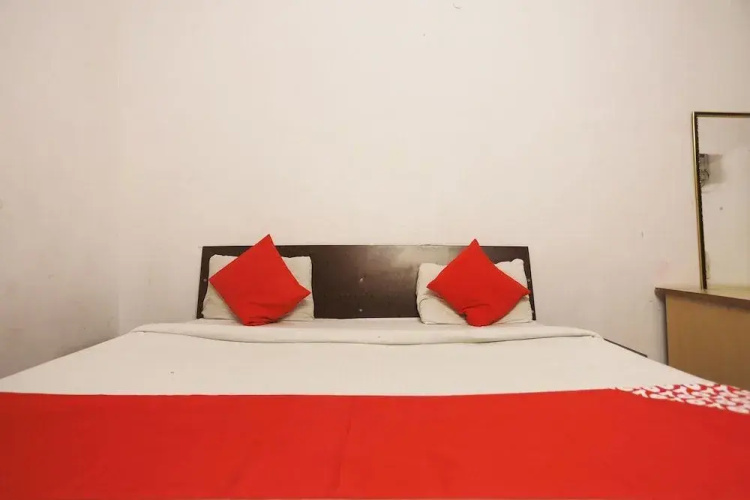 Brs Homes By OYO Rooms