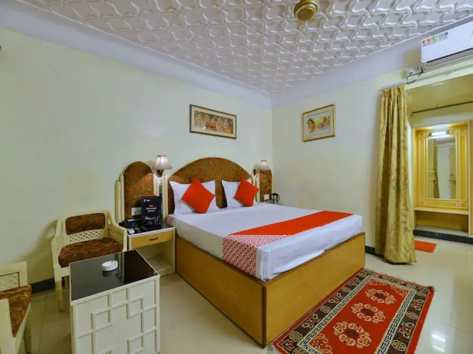 Hotel Neelam