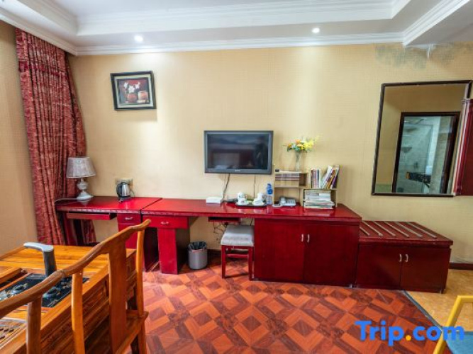 Donghu Villa Hotel