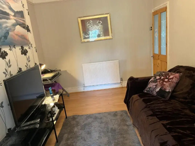 Apartment with basic equipments and shared garden