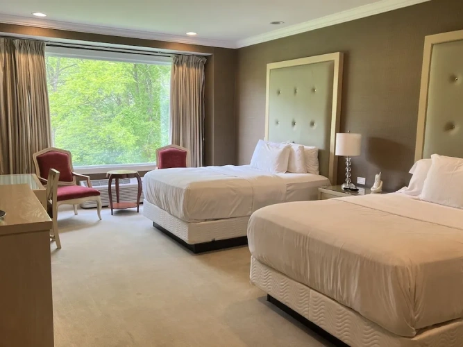 Deluxe Quadruple room