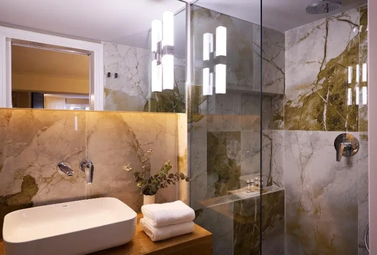 Quadruple Suite