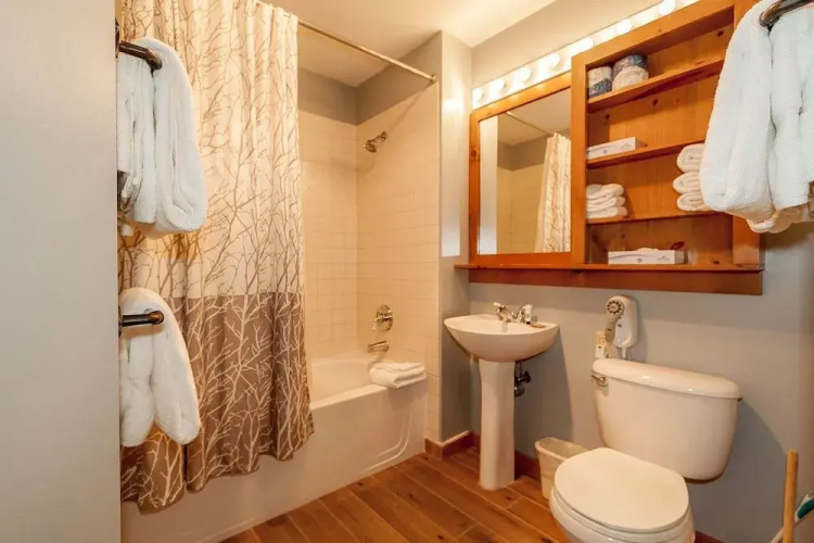 Buffalo Lodge #8329 - 1 Br Condo