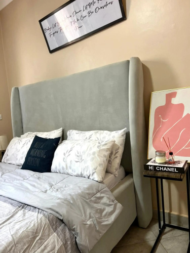 Cozy room with WIFI,parking space close to everything