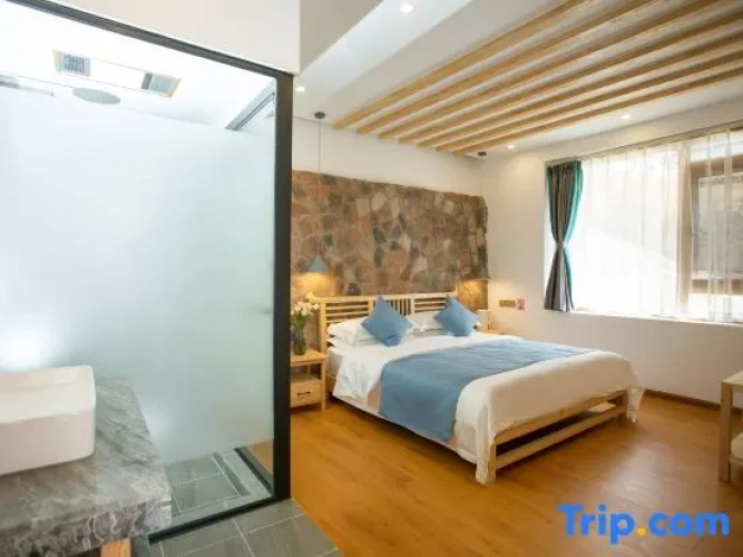 Twin Family Suite