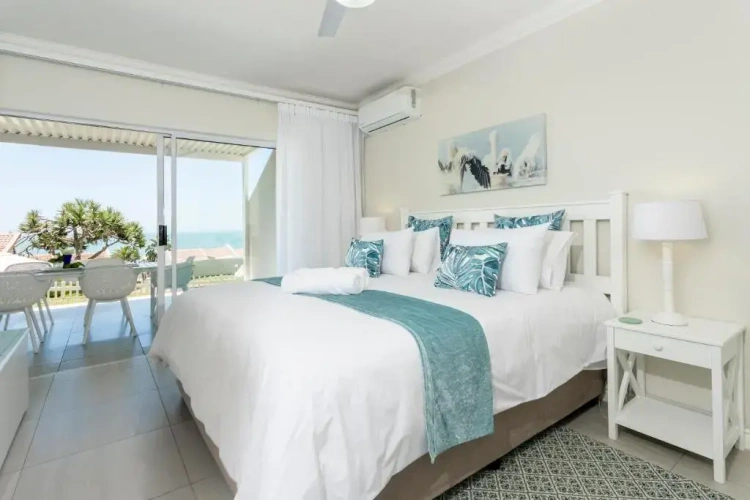 Apartment with sea view