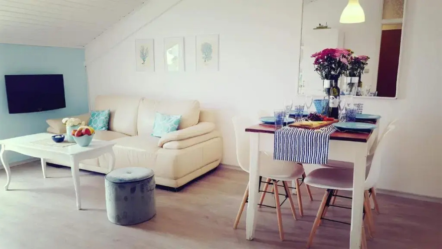 Deep Blue Apartment