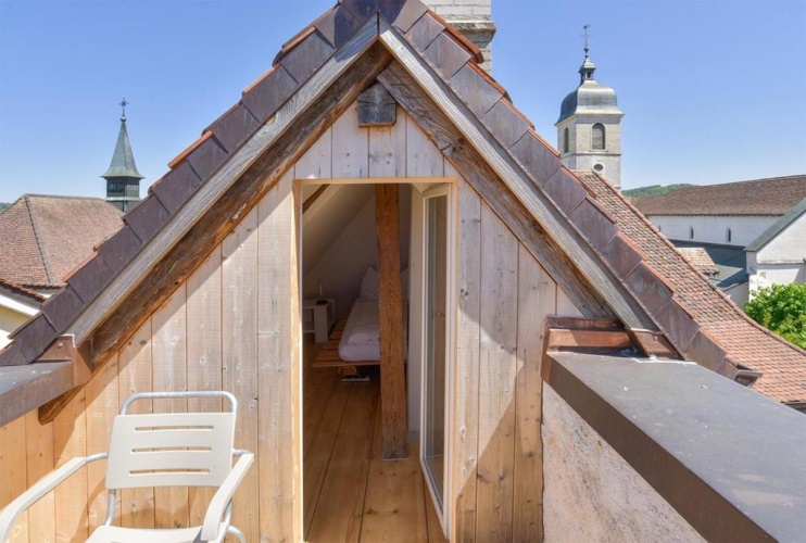 Standard Triple room