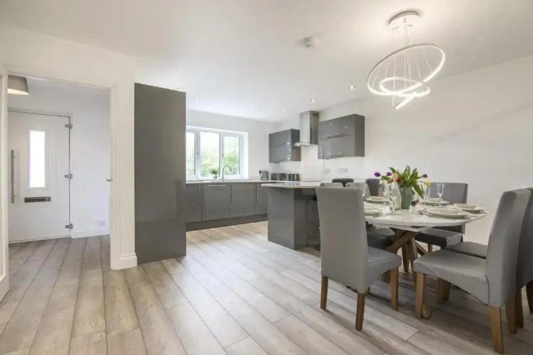 3 Bedrooms Cottage
