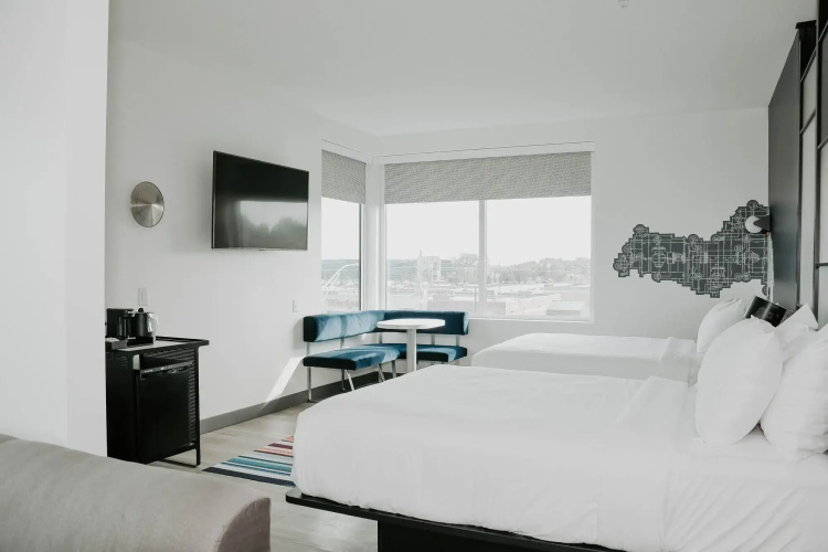 Aloft Omaha West