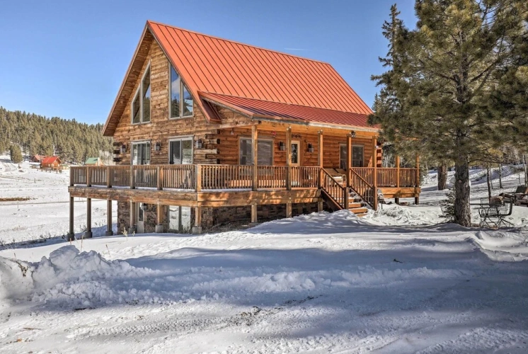 4 Bedrooms Cottage