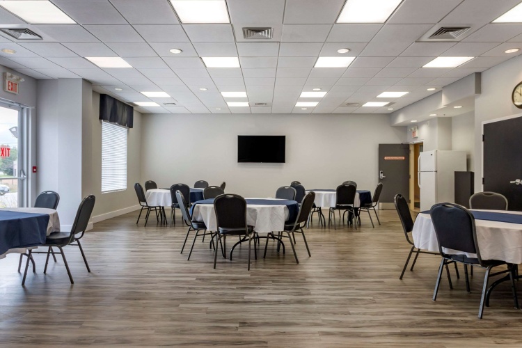Comfort Inn Sturgeon Falls photo 26