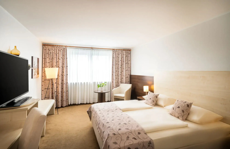 QU Hotel, Trademark Collection by Wyndham
