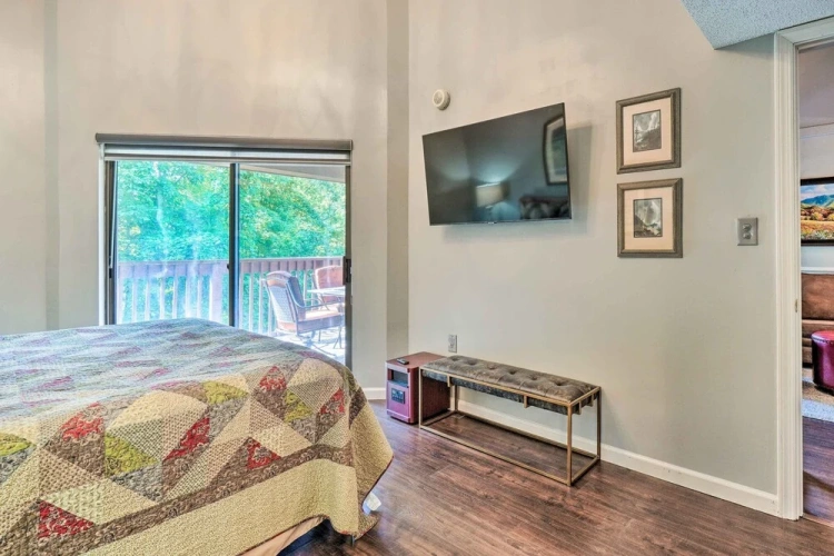 3 Bedrooms Apartment