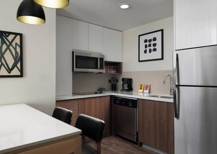 1 Bedroom Suite