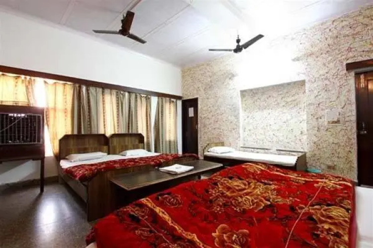 Hotel Sai Palace