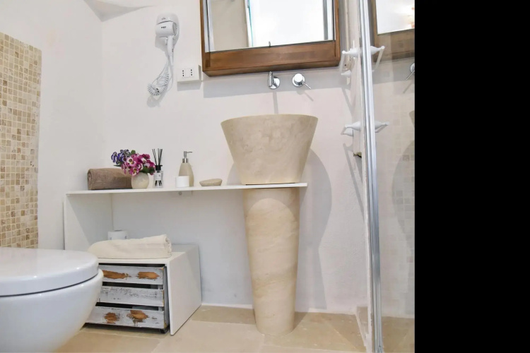Trullo Albamarina with sea view Pool