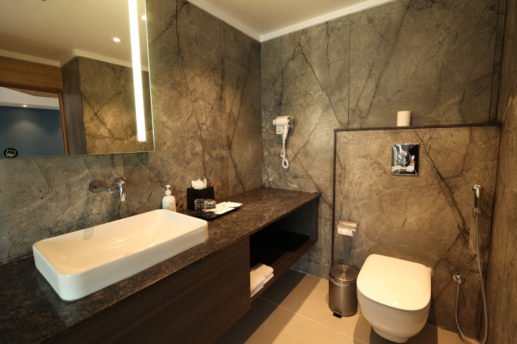 Holiday Inn Express & Suites photo 9