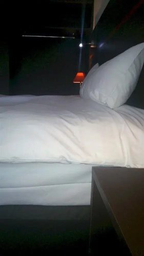 Easy hotel