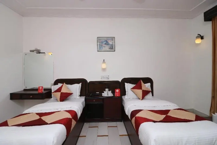 Standard Twin Family room